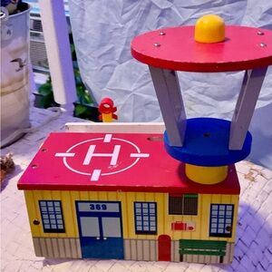 Wooden Helicopter Landing Pad Playset with Red and Blue Accents